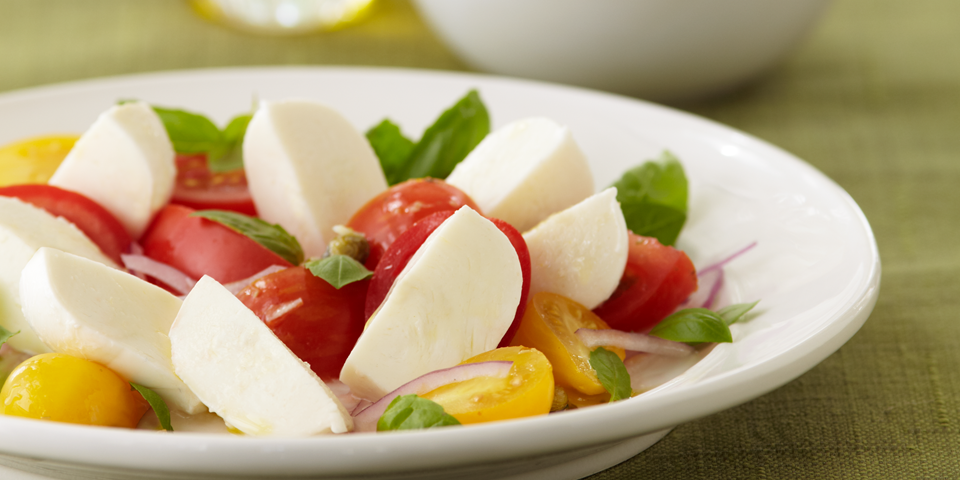Large Image of Caprini Salad with Fresh Mozarella